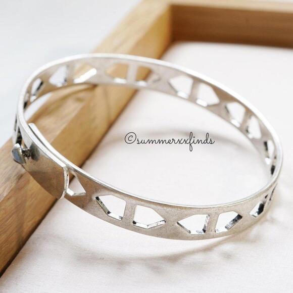 Madewell Tracecraft Bangle Bracelet - Picture 4 of 6